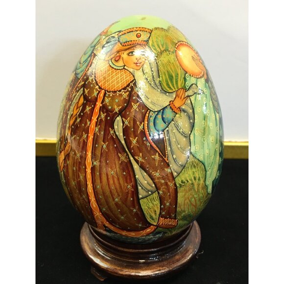 Vintage Russian Painted Lacquered Wooden Egg Folk Art with Stand 6'' Tall - Picture 4 of 14